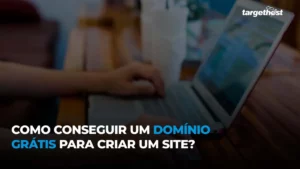 Um notebook visto pela lateral e o título 'Como conseguir um domínio grátis para criar um site'