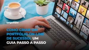 Título em primeiro plano sobre o fundo de mãos navegando em um notebook na mesa cuja tela apresenta fotos de animais de seu portifólio de fotografia
