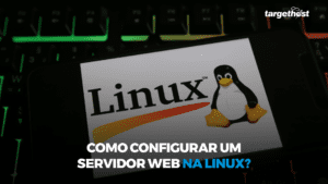 Logo de Linux, com o pinguim, acima de um computador e o texto: Como configurar um servidor web na Linux?