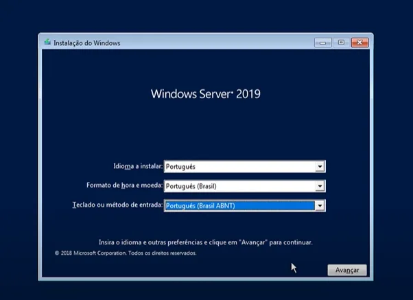 Tela de idiomas (instalação do Windows Server).